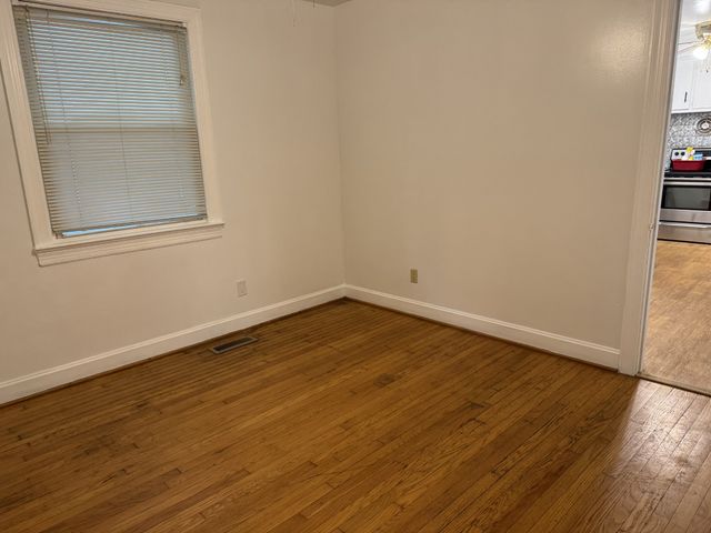 207 Elmwood Dr, Lebanon, TN 37087