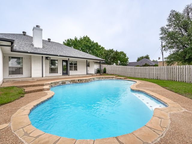 209 Schreiber Drive, Haslet, TX 76052