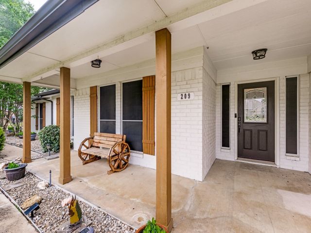 209 Schreiber Drive, Haslet, TX 76052