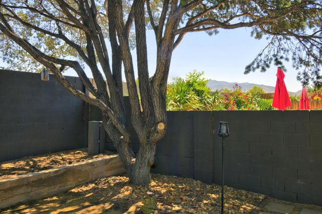 6044 Vista Campo Road NE, Albuquerque, NM 87109