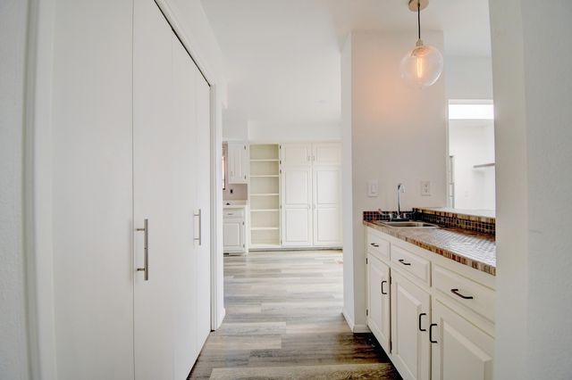 6044 Vista Campo Road NE, Albuquerque, NM 87109
