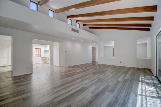 6044 Vista Campo Road NE, Albuquerque, NM 87109