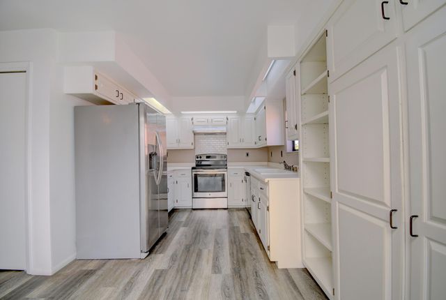 6044 Vista Campo Road NE, Albuquerque, NM 87109