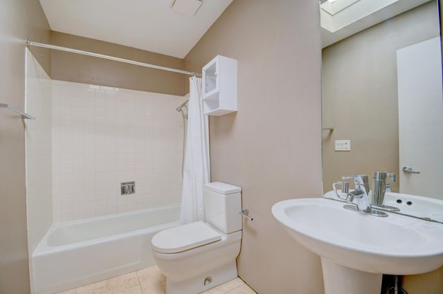 6044 Vista Campo Road NE, Albuquerque, NM 87109