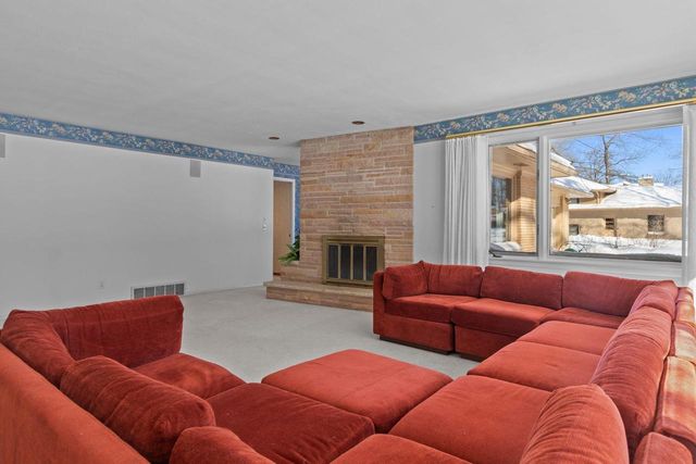 1801 N RACINE STREET, Appleton, WI 54911