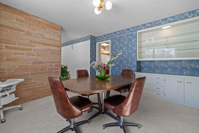 1801 N RACINE STREET, Appleton, WI 54911