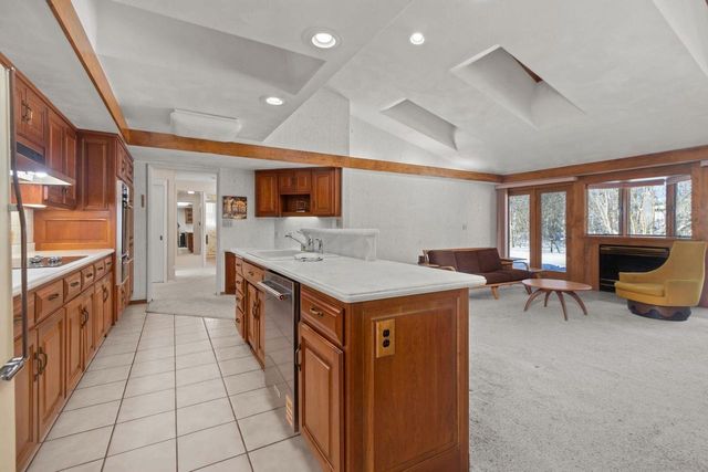 1801 N RACINE STREET, Appleton, WI 54911