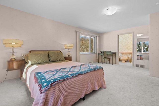 1801 N RACINE STREET, Appleton, WI 54911