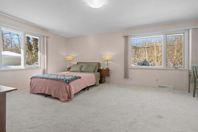 1801 N RACINE STREET, Appleton, WI 54911