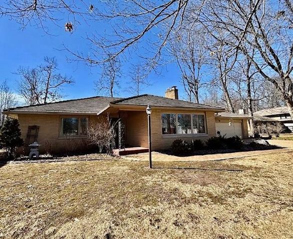 1801 N RACINE STREET, Appleton, WI 54911