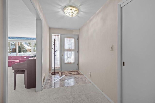 1801 N RACINE STREET, Appleton, WI 54911