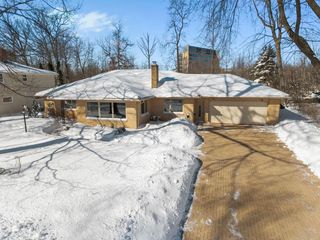 1801 N RACINE STREET, Appleton, WI 54911