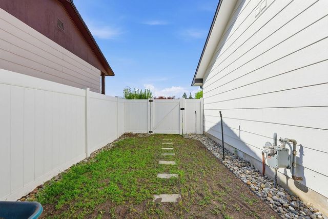 10809 E 35th Ave, Spokane Valley, WA 99206