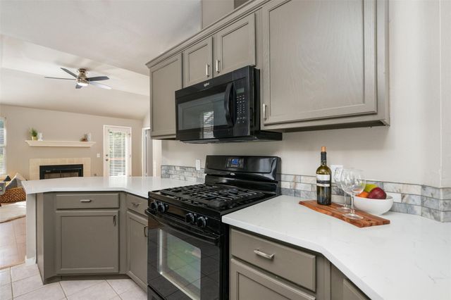 9108 Wellesley DR, Austin, TX 78754