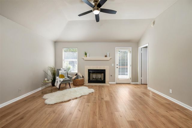 9108 Wellesley DR, Austin, TX 78754