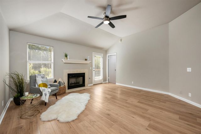 9108 Wellesley DR, Austin, TX 78754