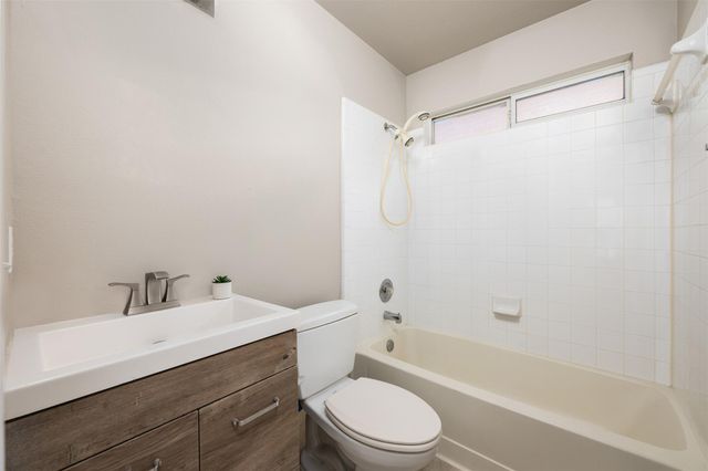 9108 Wellesley DR, Austin, TX 78754
