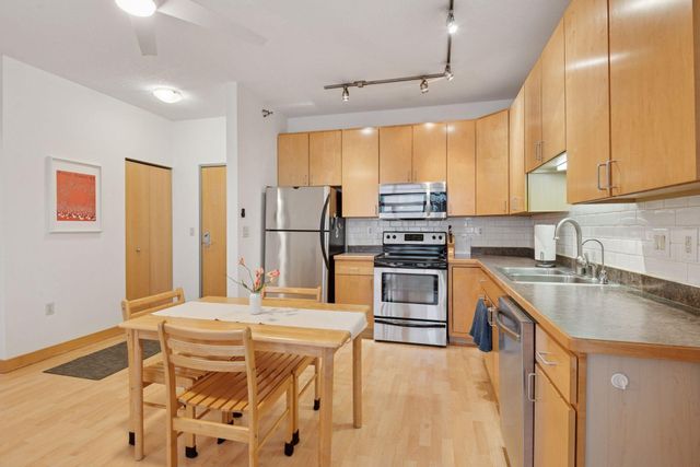 2600 University Avenue SE 105, Minneapolis, MN 55414