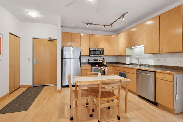 2600 University Avenue SE 105, Minneapolis, MN 55414