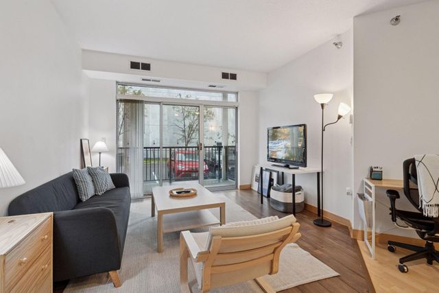 2600 University Avenue SE 105, Minneapolis, MN 55414