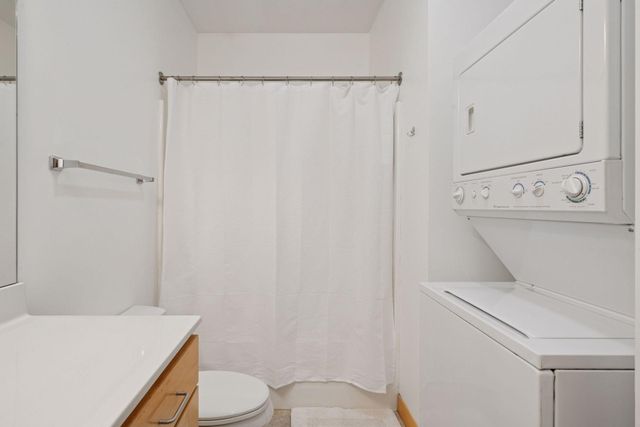 2600 University Avenue SE 105, Minneapolis, MN 55414