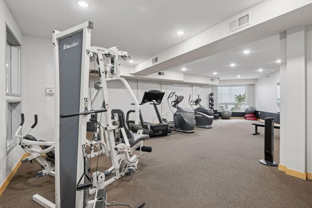 2600 University Avenue SE 105, Minneapolis, MN 55414