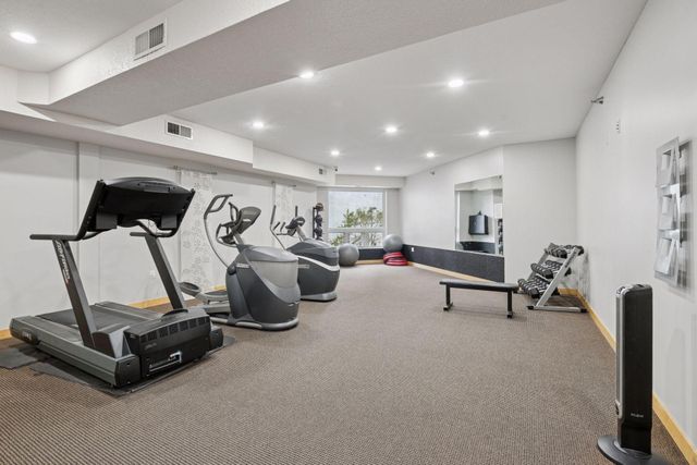 2600 University Avenue SE 105, Minneapolis, MN 55414