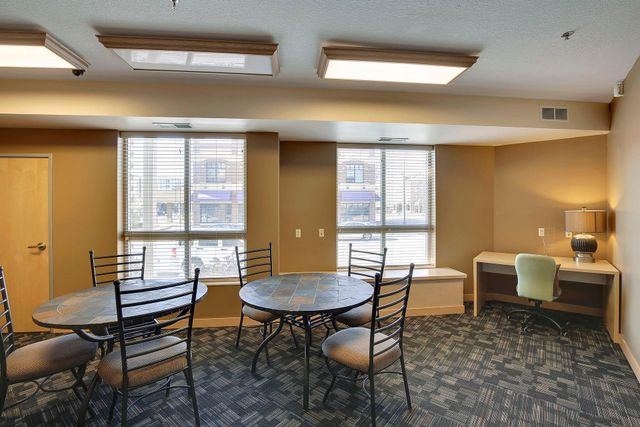 2600 University Avenue SE 105, Minneapolis, MN 55414