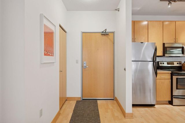 2600 University Avenue SE 105, Minneapolis, MN 55414