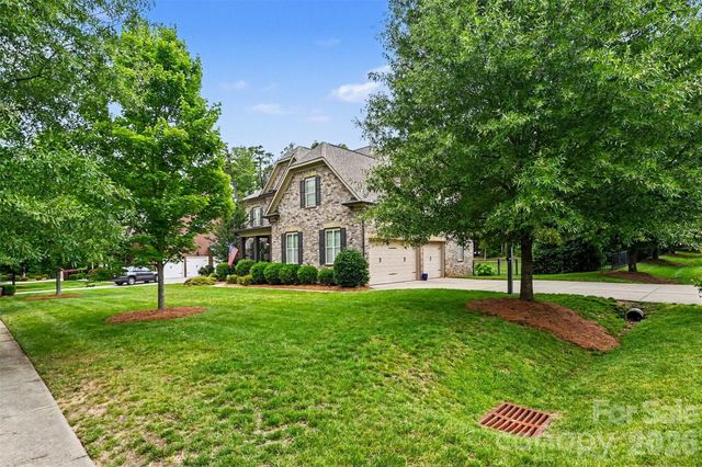13002 Fen Court, Huntersville, NC 28078