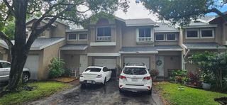 2262 Discovery Circle, Deerfield Beach, FL 33442