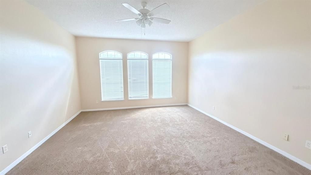 Image 11 of property listing at 2554 SAND ARBOR CIRCLE, Orlando, FL 32824
