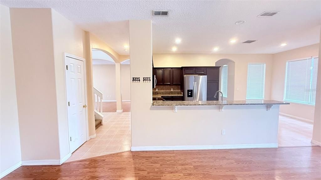 Image 2 of property listing at 2554 SAND ARBOR CIRCLE, Orlando, FL 32824