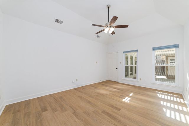 6306 Castle Lane Drive, Houston, TX 77066