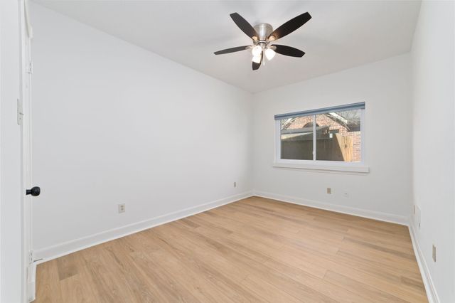 6306 Castle Lane Drive, Houston, TX 77066