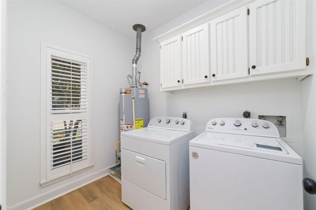 6306 Castle Lane Drive, Houston, TX 77066