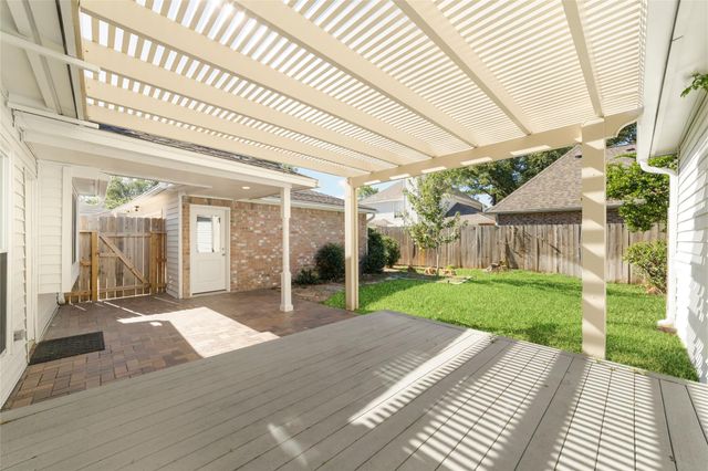 6306 Castle Lane Drive, Houston, TX 77066