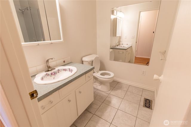 7134 Steelhead Lane, Burlington, WA 98233