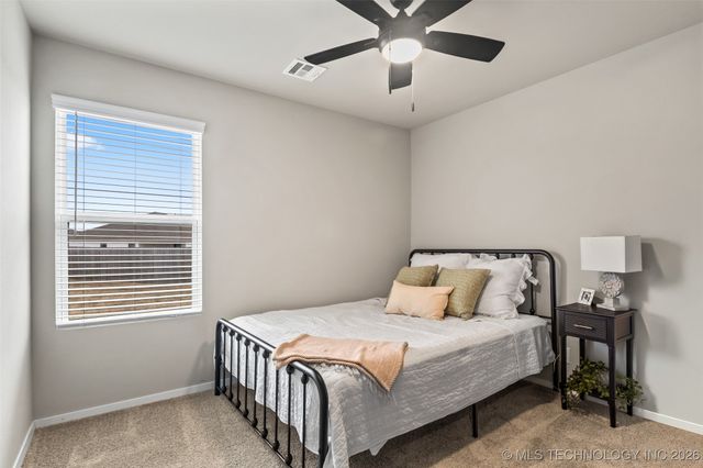 7406 E 143 Place, Collinsville, OK 74021