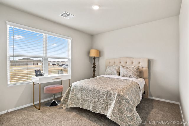 7406 E 143 Place, Collinsville, OK 74021