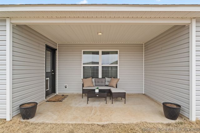 7406 E 143 Place, Collinsville, OK 74021