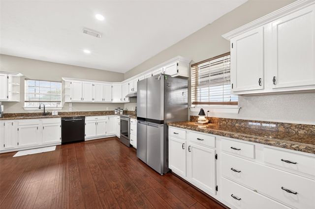 11802 Padon Road, Needville, TX 77461