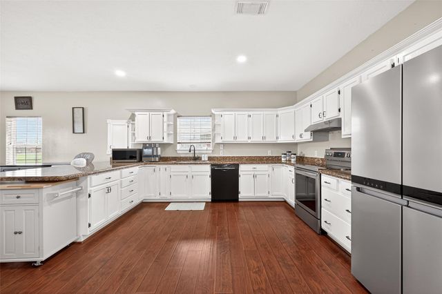 11802 Padon Road, Needville, TX 77461