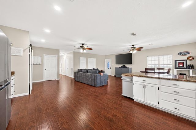 11802 Padon Road, Needville, TX 77461