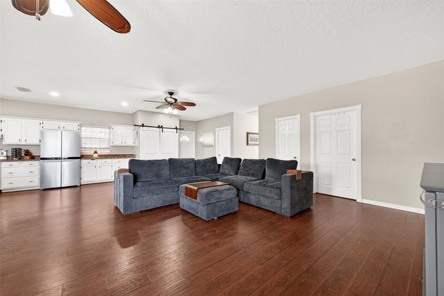 11802 Padon Road, Needville, TX 77461
