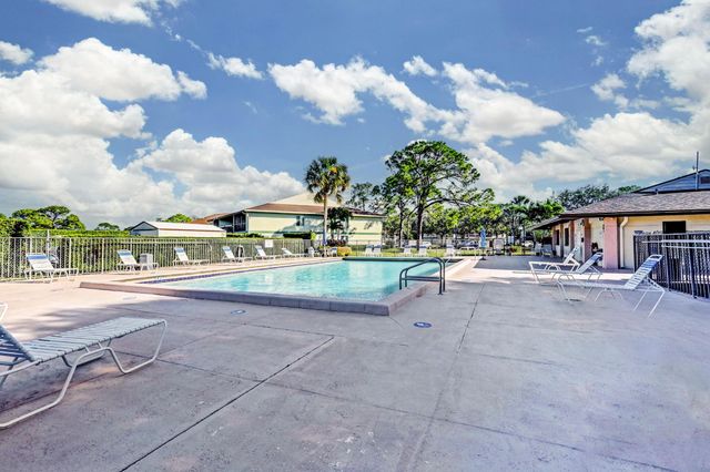 6299 Chasewood Drive G, Jupiter, FL 33458