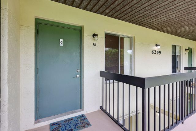 6299 Chasewood Drive G, Jupiter, FL 33458