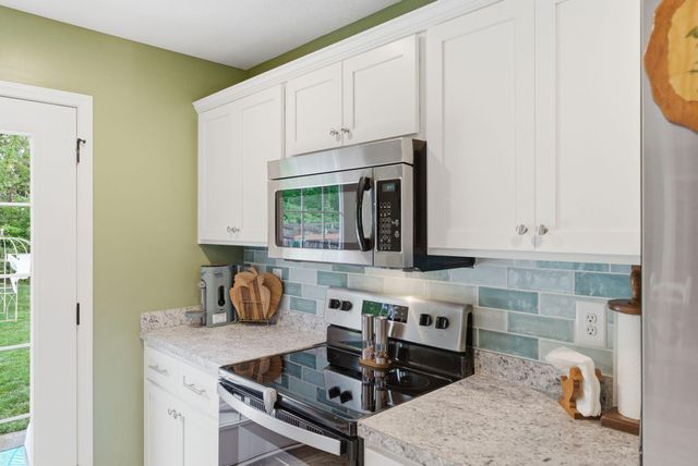 1046 Rainbow Way, Lawrenceburg, KY 40342