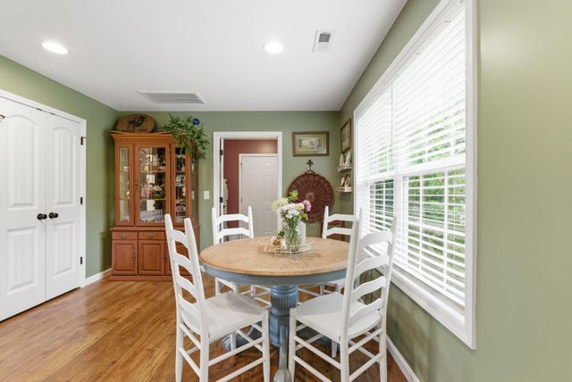 1046 Rainbow Way, Lawrenceburg, KY 40342