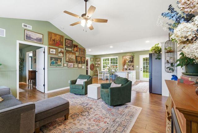 1046 Rainbow Way, Lawrenceburg, KY 40342